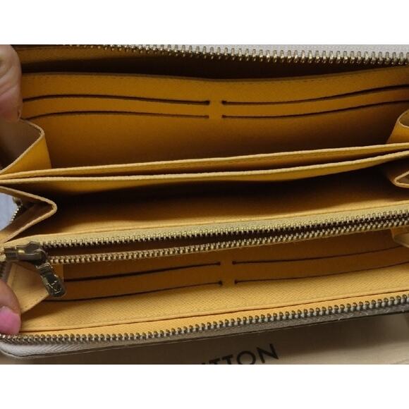 Louis Vuitton Limited Edition Damier Azure Illustre Hot Air Balloon Wallet EUC - Picture 5 of 11